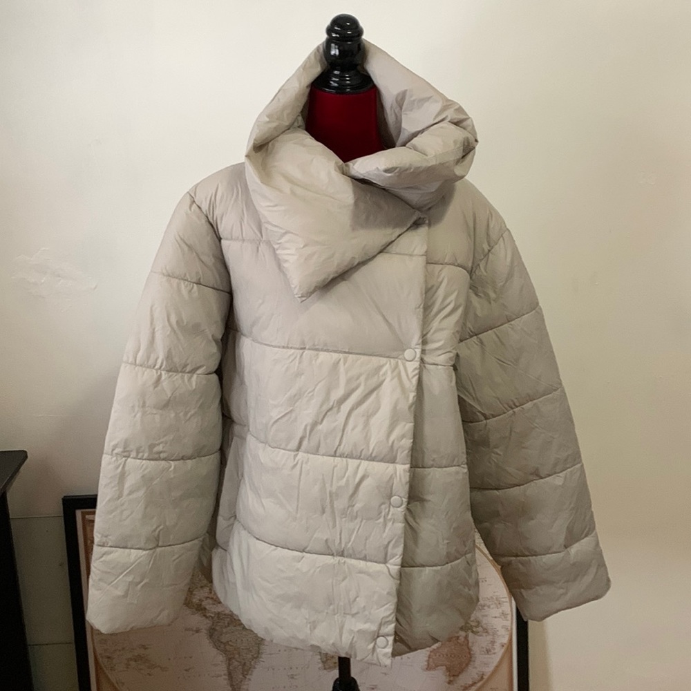 Banana Republic puffer jacket Size XXL NWT